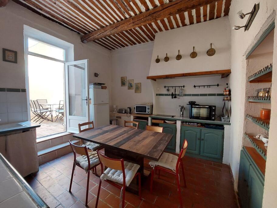 Maison De Cesar Saint-Saturnin-d'Apt Buitenkant foto